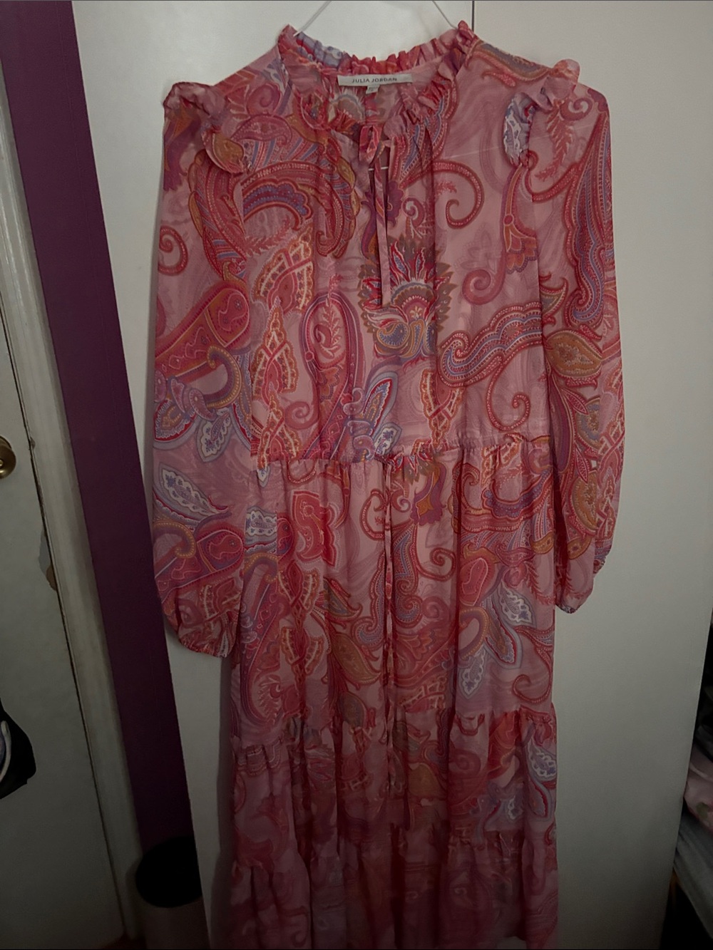 Julia jordan Pink Paisley Tiered Long-Sleeve Midi Dress